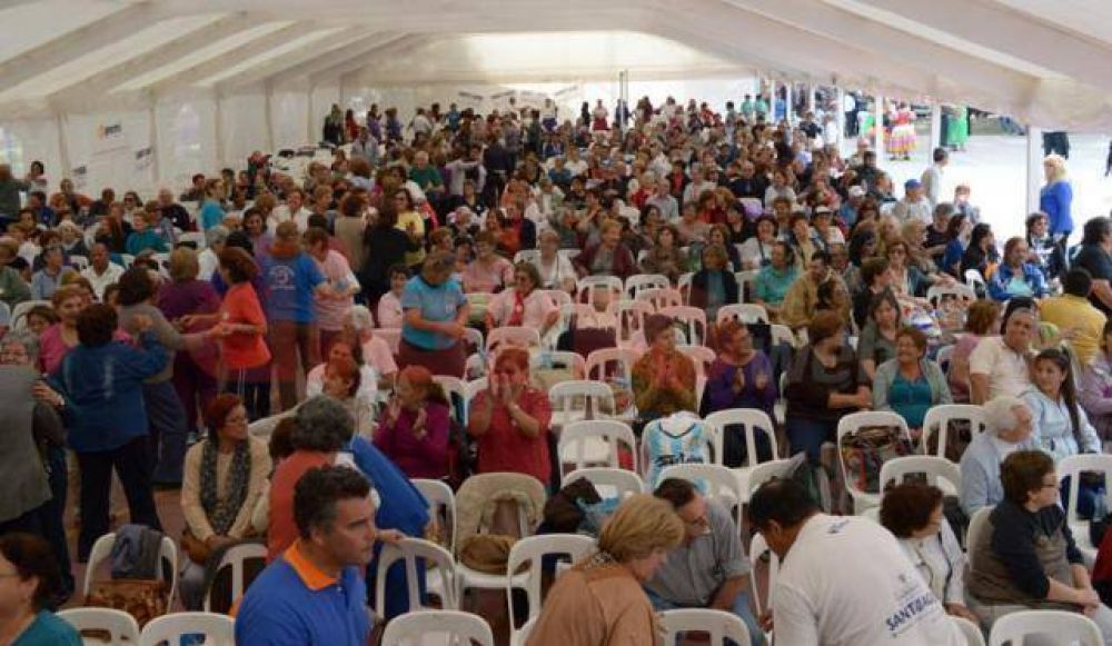 El PAMI cumpli� sus 44 a�os con 82 mil afiliados
