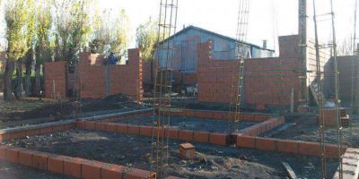 GOBERNADOR COSTA: El Centro de Integraci�n Comunitaria avanza en su construcci�n