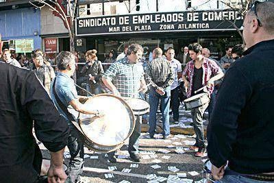 Empleados de Comercio llegaron a un preacuerdo en las paritarias