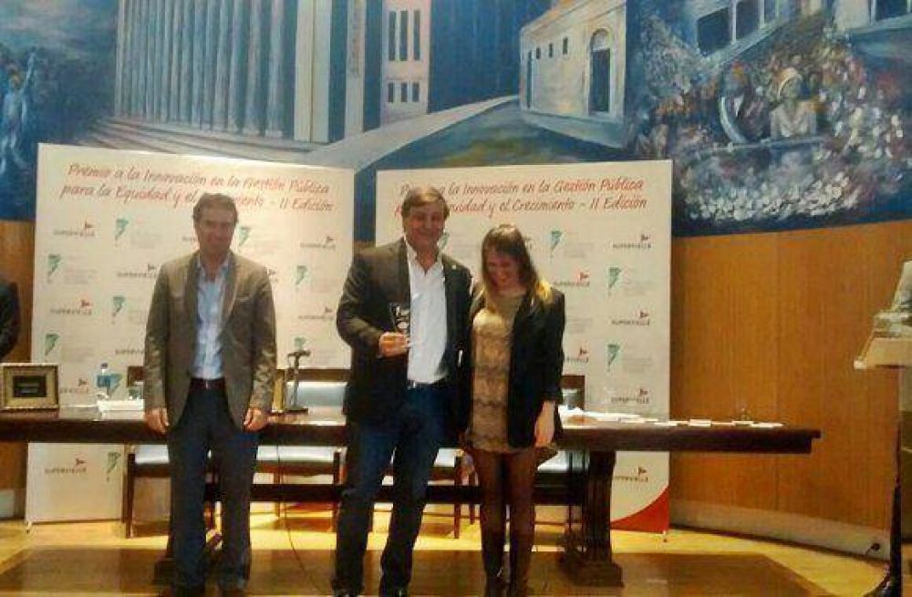 La Municipalidad de Ushuaia recibi� un premio regional a la Innovaci�n