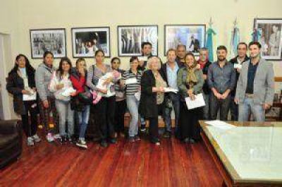 El municipio entreg� cr�ditos para emprendimientos productivos