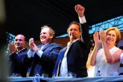 Todo listo para el acto de Scioli