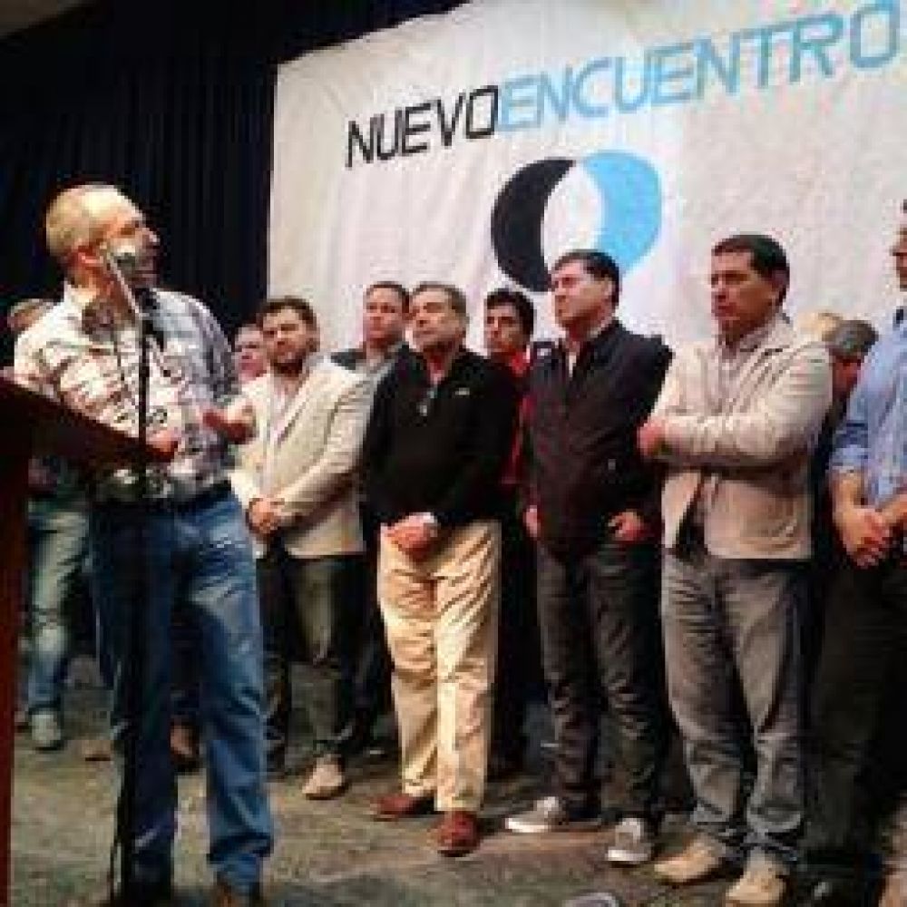 Otro funcionario K manifest� su respaldo a Sergio Casas