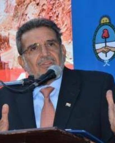 Al igual que CFK, Beder quiere �un ba�o de humildad� en el PJ