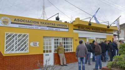 La Municipalidad habilitar� la transferencia de licencias de taxi