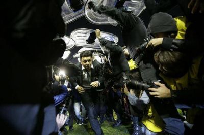 Detalles y versiones de un supercl�sico que sigui� en los vestuarios, tras el bochorno en la cancha