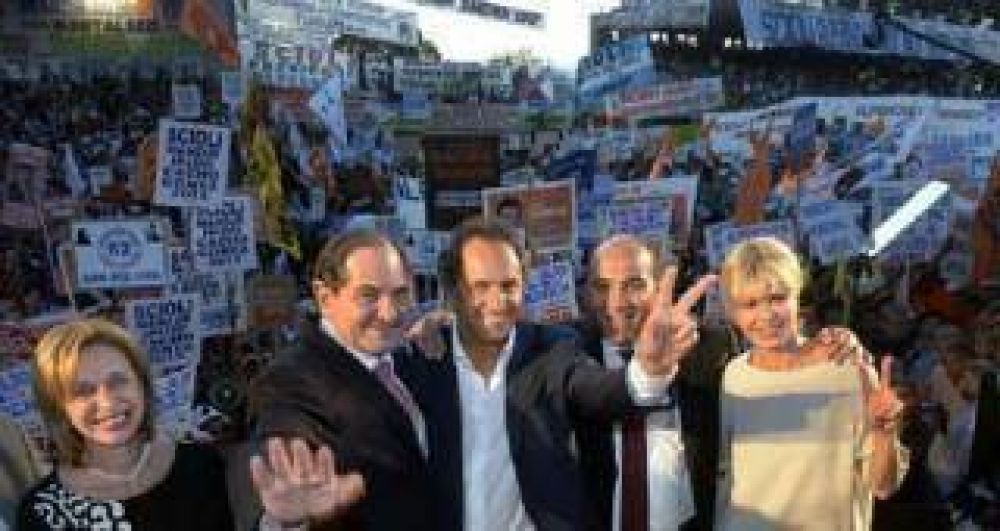 Alperovich est� dispuesto a dar la vida para que Scioli sea Presidente de la Naci�n
