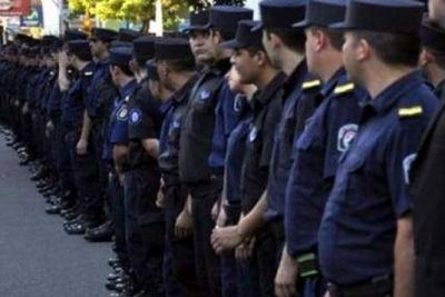 Son 2 mil los polic�as que deber�n cuidar las elecciones de ma�ana