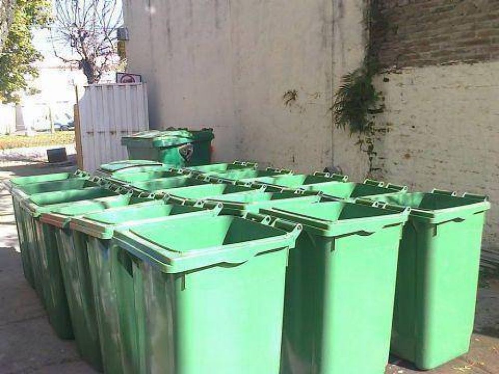 M�s contenedores de residuos para Villa General Savio y P�rez Mill�n