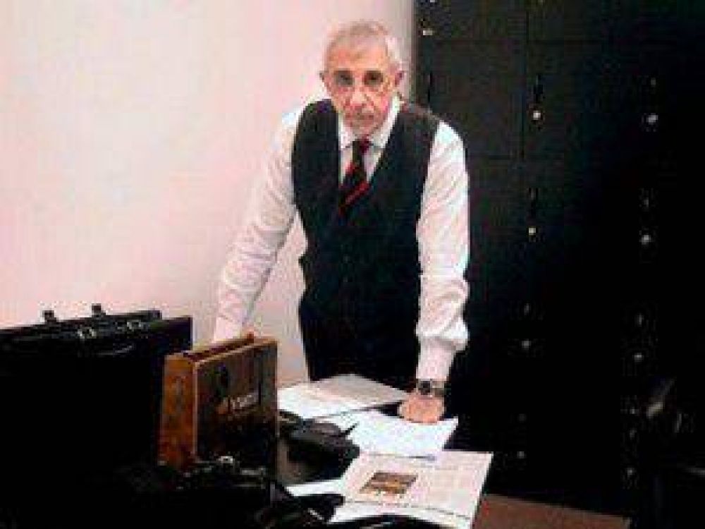 Suspendieron a tres conocidos periodistas por criticar a compa�eros por Twitter