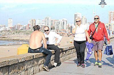 S�bado caluroso para disfrutar al aire libre en un oto�o benigno