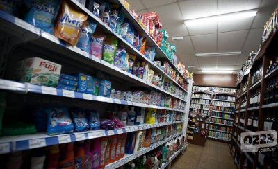 Repositores reclaman medidas del municipio en los tr�mites de la libreta sanitaria