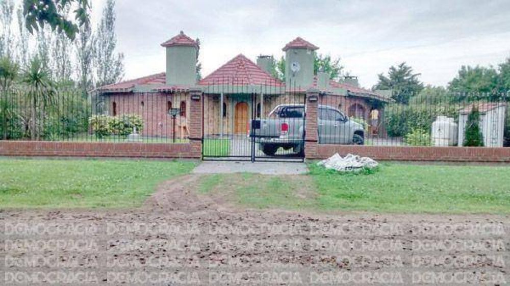 Entradera: dos ladrones armados le robaron oro y 18 mil pesos