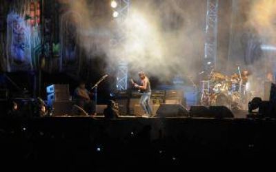 En Tandil, La Renga brind� un extenso show ante miles de fan�ticos