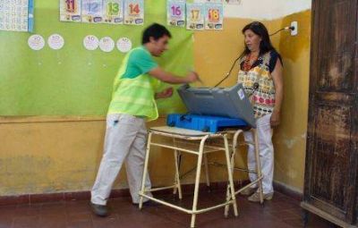 Peritaron m�quinas de votar a partir de una denuncia y no hallaron irregularidades
