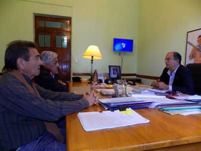 La Secretar�a de Seguridad, taxistas y remiseros coordinan acciones conjuntas para combatir la inseguridad
