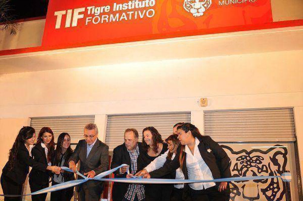 Zamora inaugur� un nuevo sector textil en el Tigre Instituto Formativo