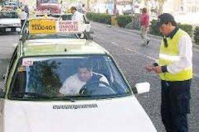 Sacan de circulaci�n a 80 radiotaxis que no renovaron las habilitaciones