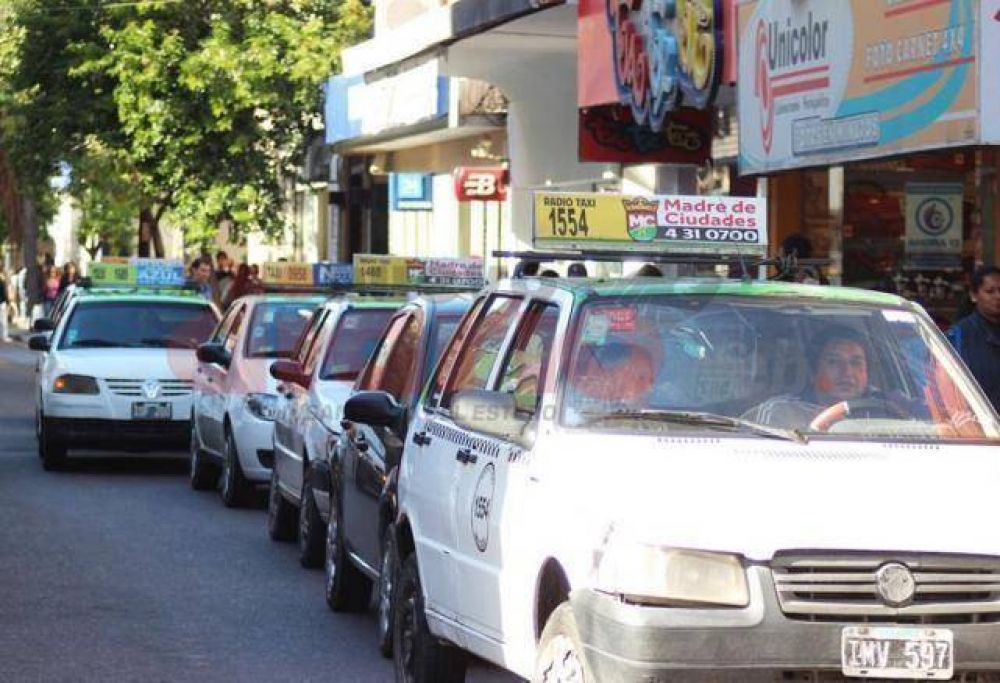 Piden difusi�n en Internet del listado de remises habilitados