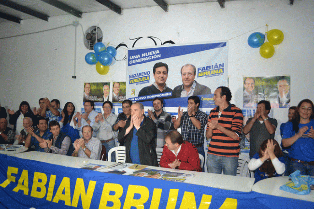 Jorge de campa�a en General Acha, present� a su candidato Nazareno Venezuela