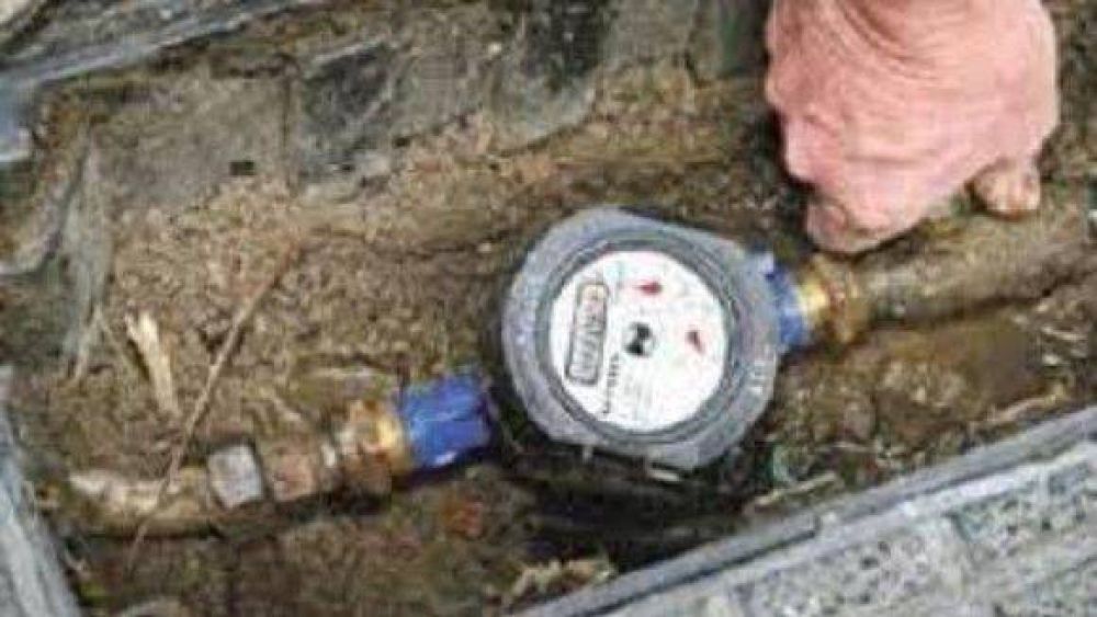 Piden a la SAT que adem�s de instalar medidores resuelvan problemas de agua