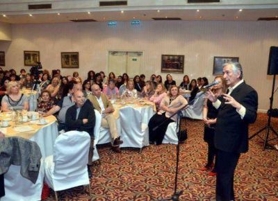 Alberto Rodr�guez Sa� disert� sobre el esp�ritu de la puntanidad ante unas 300 mujeres