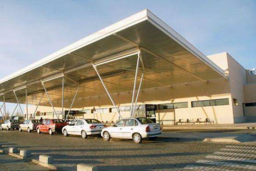 ATE: quite de colaboracin y asamblea permanente en los aeropuertos de Ro Gallegos y El Calafate