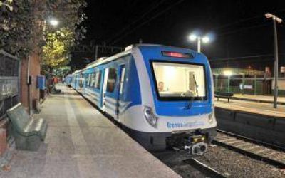 El Intendente de Presidente Per�n ponder� las nuevas unidades del Ferrocarril Roca