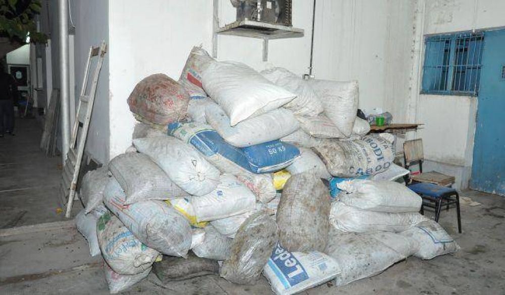 La polic�a secuestr� 5 mil kilos de pasas robadas en 25 de Mayo