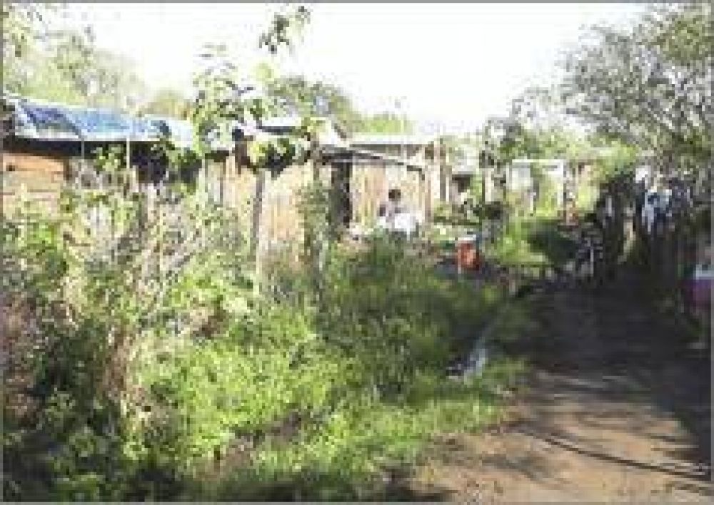 Madre de seis hijos reclama que el IProDHa le otorgue una vivienda digna