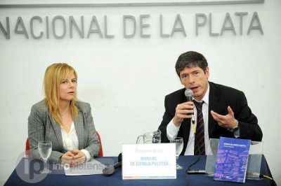 Abal Medina junto a Saintout: �En pol�tica, la neutralidad no existe�