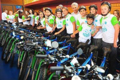 TuBi: entregan la bici N 30.000 en La Punta