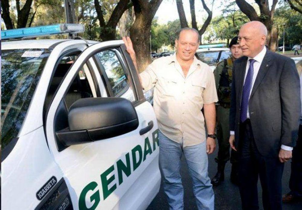 Jos� Corral expres� satisfacci�n por la llegada de Gendarmer�a
