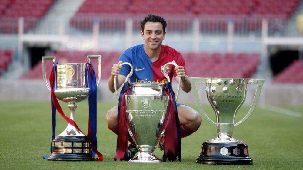 Xavi dejar� el Barcelona y acabar� su carrera en el f�tbol de Qatar
