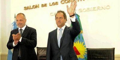 Militantes peronistas se reunieron en  apoyo a candidaturas de Scioli y Buzzi