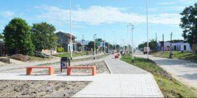 De Vido visit� obras de las Avenidas 28 de Junio y Sargento Cabral