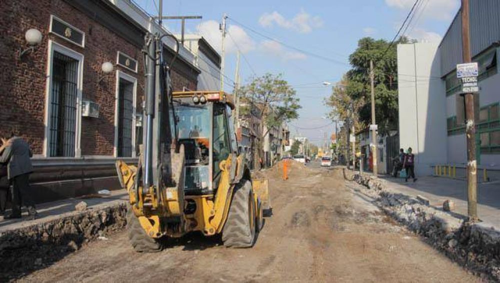 Comenz� la repavimentaci�n de la calle Pueyrred�n