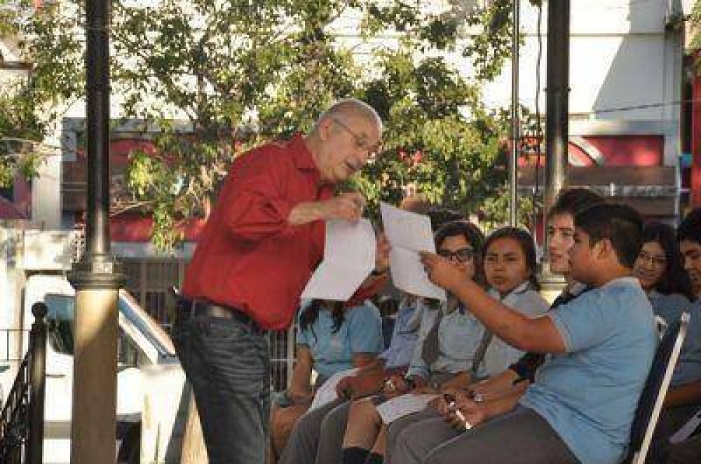 Adrian Paenza se encuentra en la provincia con su programa �Alterados por PI�