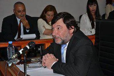 Fern�ndez present� su renuncia y asumir�a D�Andrea