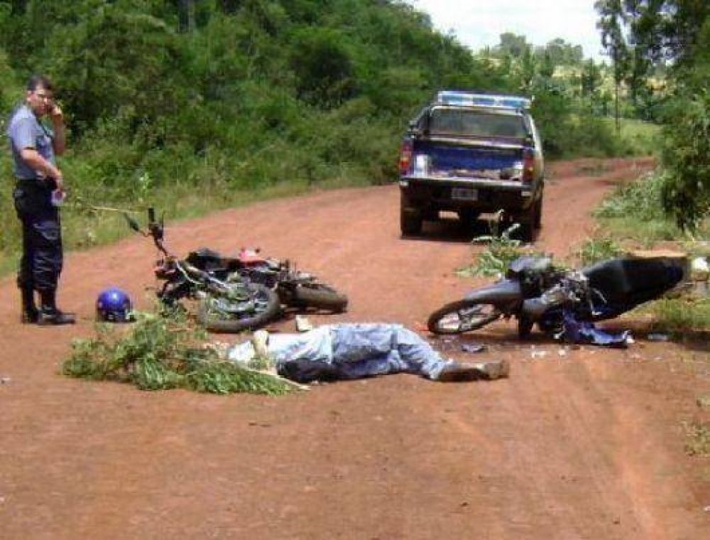 Falleci un motociclista tras colisionar con otra moto en Curuz Cuati