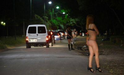 �La prostituci�n en la v�a p�blica es delito, hay que buscarles otro trabajo�