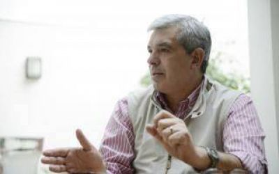 Juli�n Dom�nguez: Desde Scioli al Papa Francisco y del supercl�sico a la inseguridad y las rutas