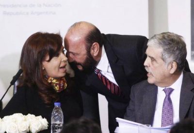 Gildo Insfran acompaño a la presidenta Cristina Kirchner en el acto de estatización de los ferrocarriles