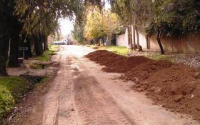 Campana: El municipio realiz� mejoras y mantenimiento en diferente calles de la ciudad