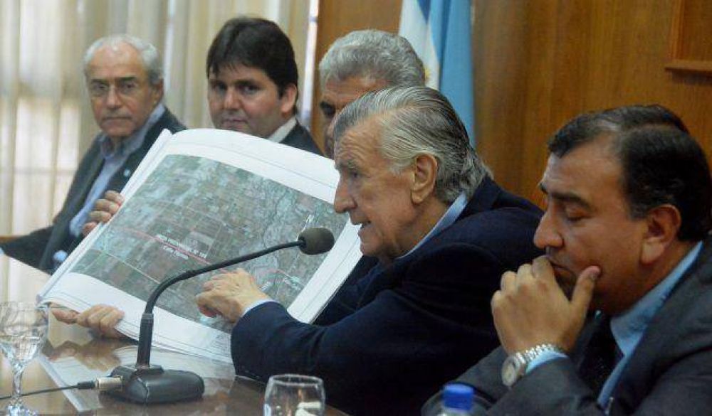 Firmaron un convenio que acortar� distancias entre Caucete y 9 de Julio
