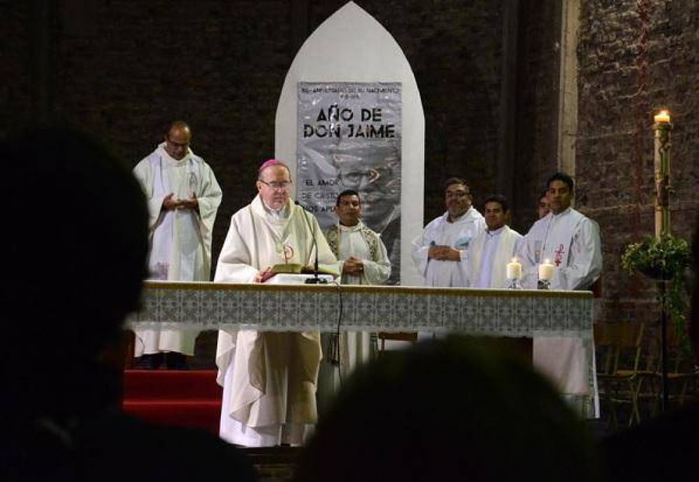 La Iglesia en Neuquén recordó a Mons. Jaime De Nevares