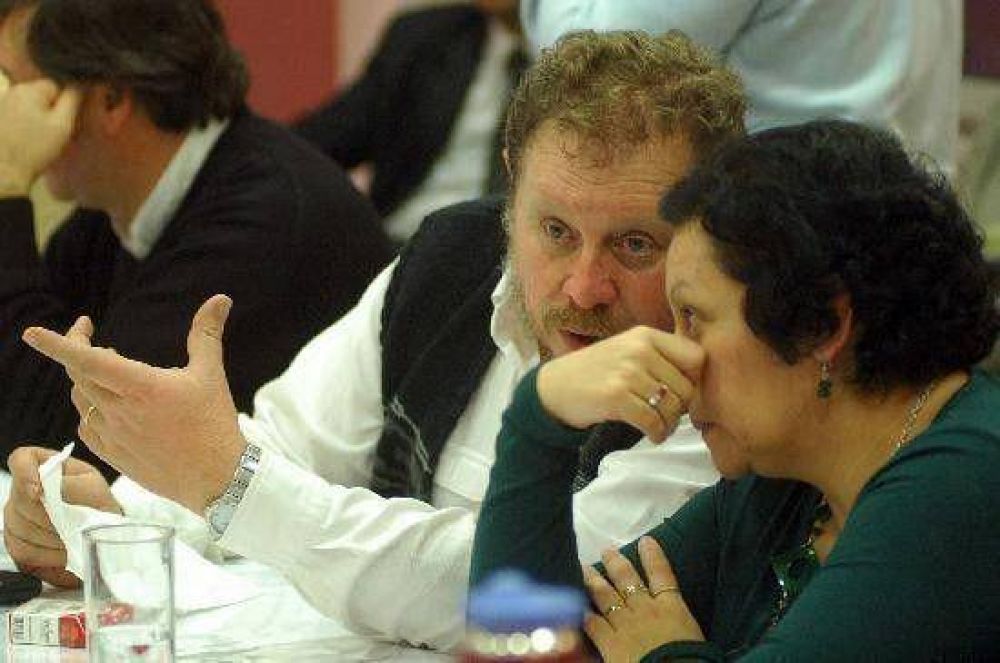  Lazzeri pidi� a Rodr�guez dejar de hablar "pavadas" y gobernar  	 