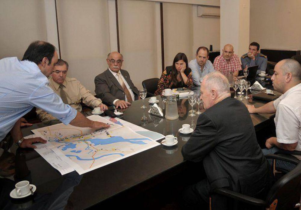 Jos� Corral se reuni� con autoridades provinciales y de Gendarmer�a