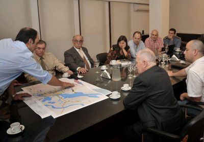 Jos� Corral se reuni� con autoridades provinciales y de Gendarmer�a