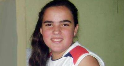 Analizan pelos hallados en la mano de Chiara